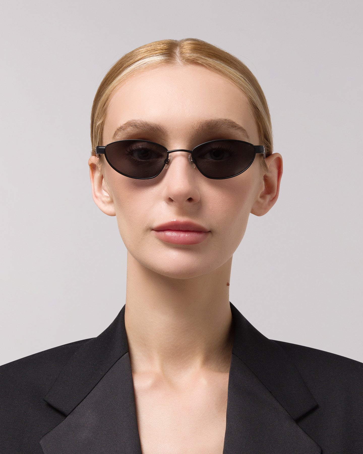 Best Sunglasses for Women – Bella Black, Available Online in USA, UK, Canada & UAE